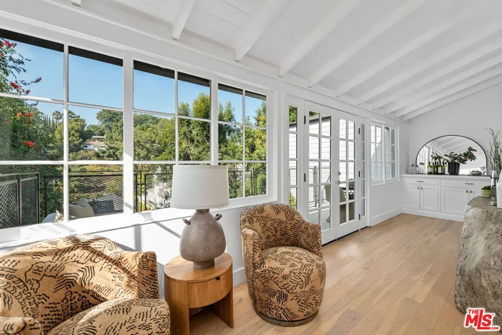 Los Angeles, California 90049, United States, 4 Bedrooms Bedrooms, ,4 BathroomsBathrooms,Residential,Active,241846