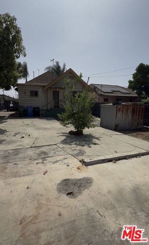 Tiny photo for 205 W Gage Avenue, Los Angeles, CA 90003 (MLS # 26666359)