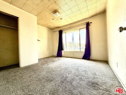 Tiny photo for 205 W Gage Avenue, Los Angeles, CA 90003 (MLS # 26666359)
