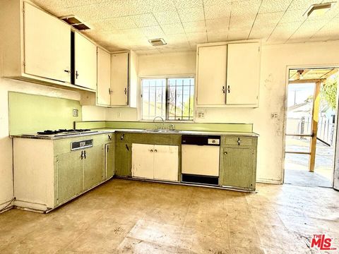 Tiny photo for 205 W Gage Avenue, Los Angeles, CA 90003 (MLS # 26666359)