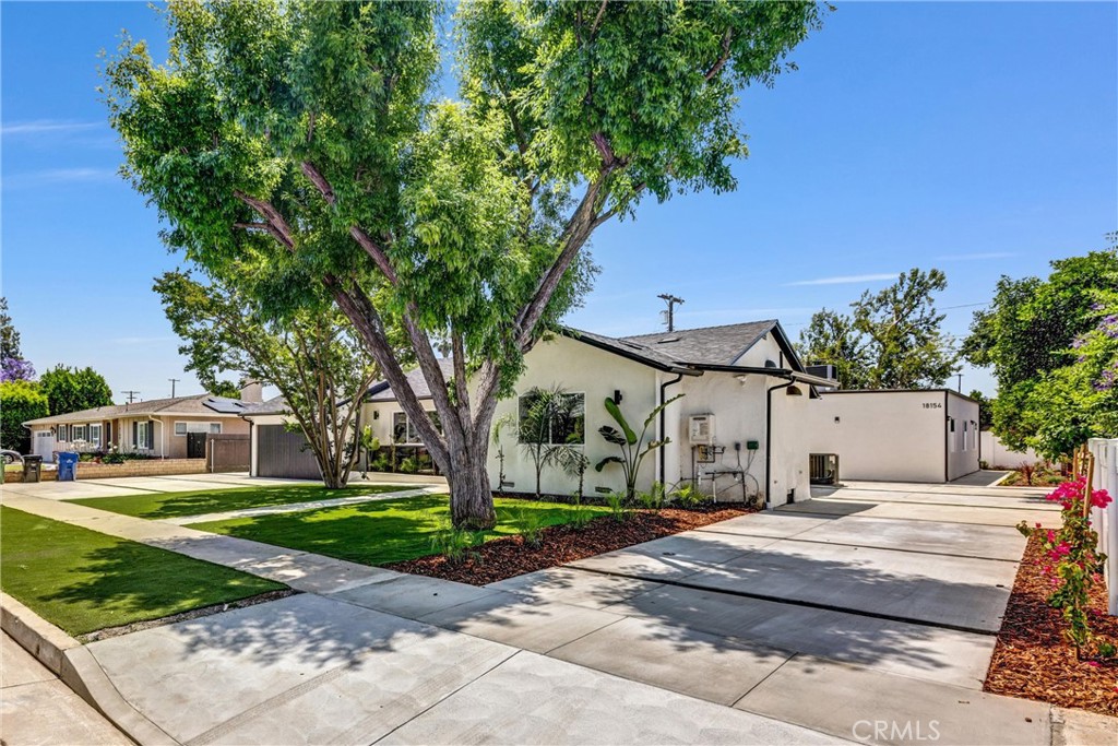 Properties 2 18152 Sunburst Street