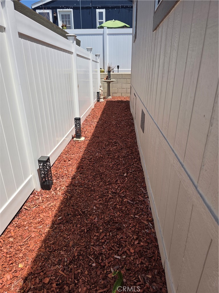 1051 Site 209