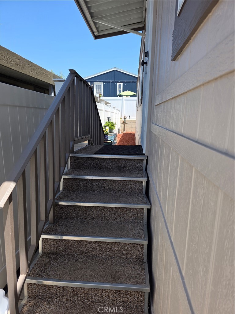 1051 Site 209