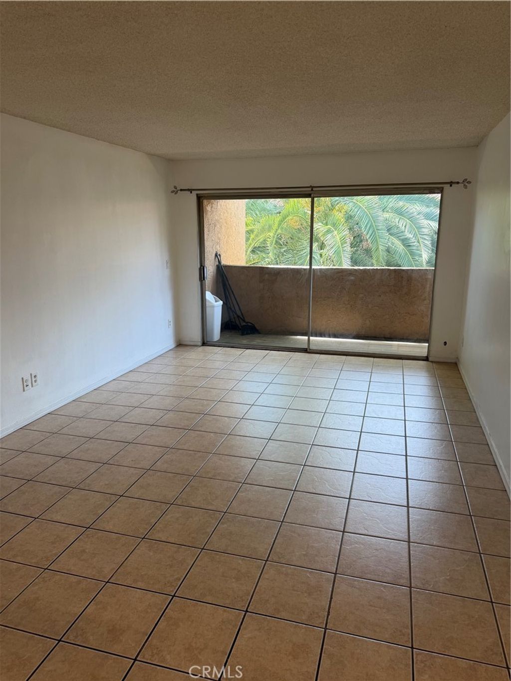 Photo of 1101 W Macarthur Blvd Blvd #296, Santa Ana, CA 92707 (MLS # DW26068723)