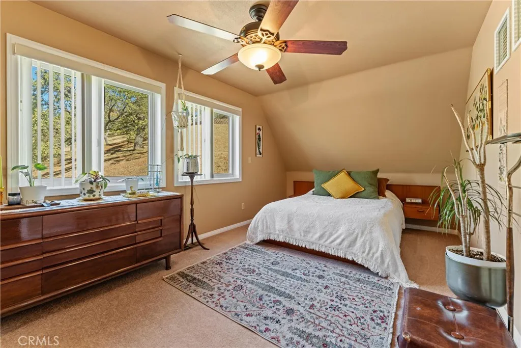 Tehachapi, California 93561, United States, 3 Bedrooms Bedrooms, ,2 BathroomsBathrooms,Residential,Active,242211