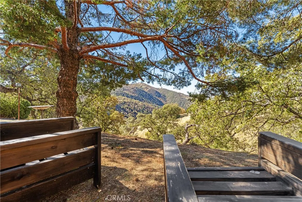 Tehachapi, California 93561, United States, 3 Bedrooms Bedrooms, ,2 BathroomsBathrooms,Residential,Active,242211