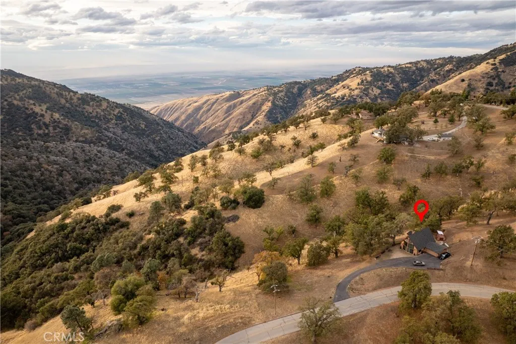 Tehachapi, California 93561, United States, 3 Bedrooms Bedrooms, ,2 BathroomsBathrooms,Residential,Active,242211