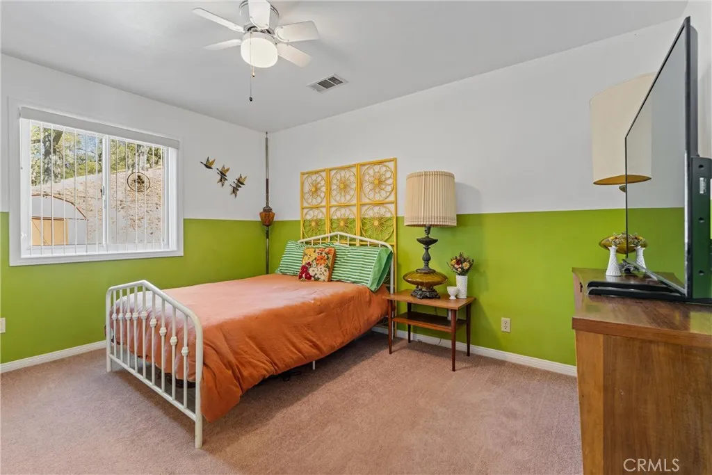 Tehachapi, California 93561, United States, 3 Bedrooms Bedrooms, ,2 BathroomsBathrooms,Residential,Active,242211