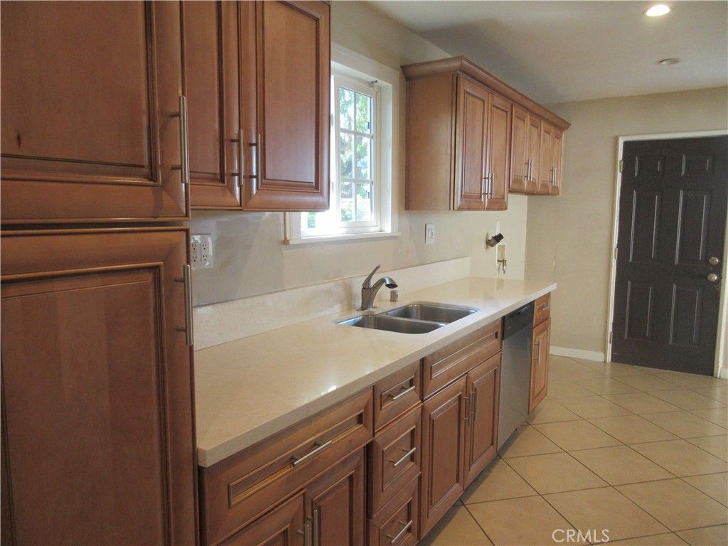 Photo of 11406 Woodley, Granada Hills, CA 91344 (MLS # SR25251022)