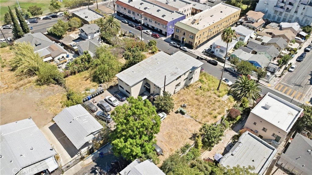 1217 W W Court
