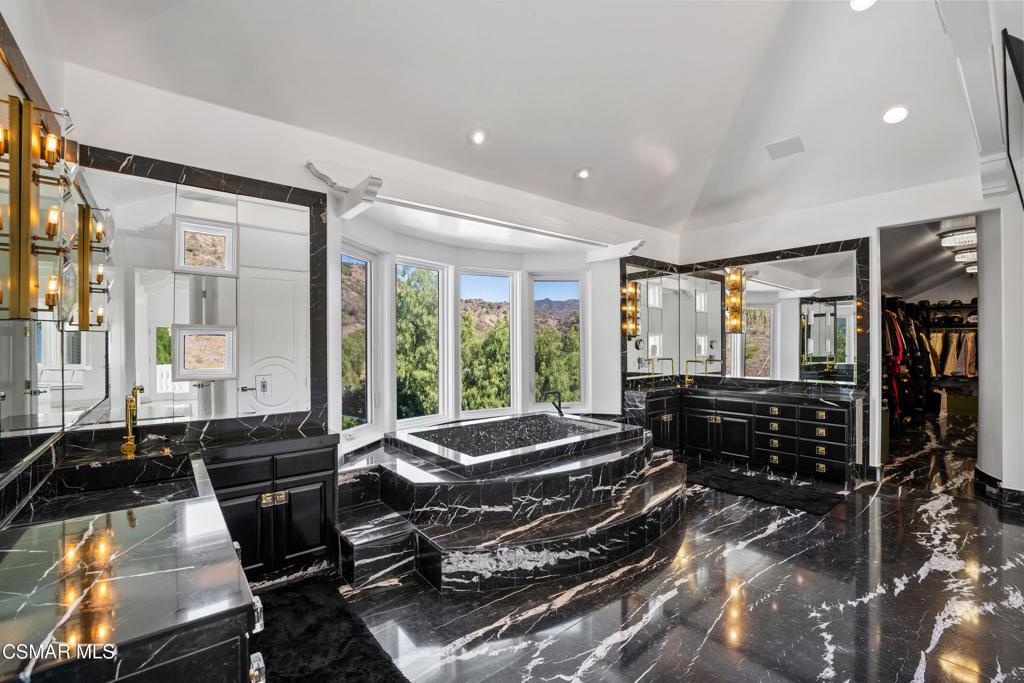 custom - 4179 - Residential