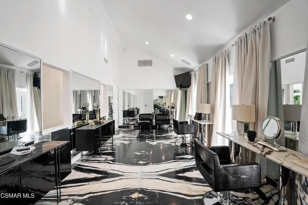 custom - 4179 - Residential