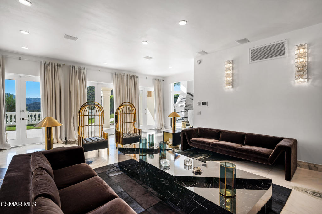 custom - 4179 - Residential