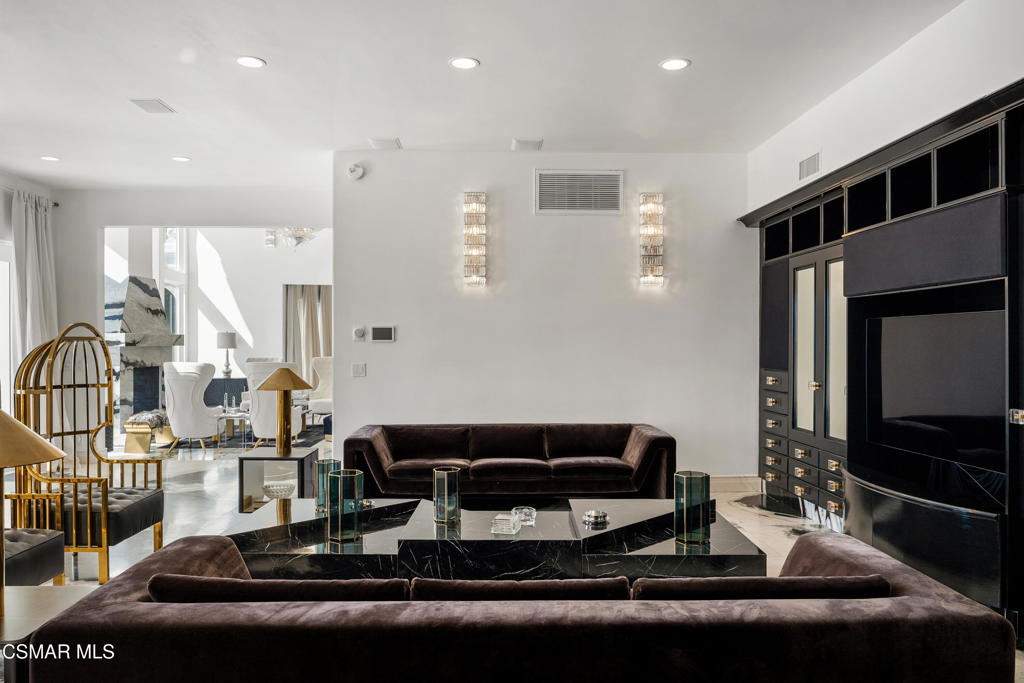 custom - 4179 - Residential