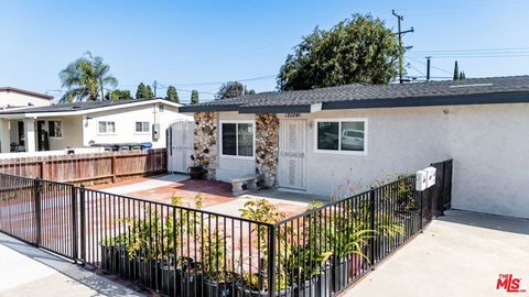 Photo of 12024 208th Street, Lakewood, CA 90715 (MLS # 26831103)