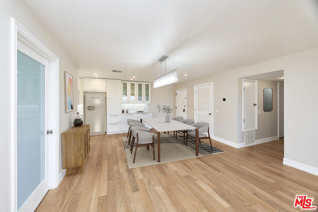 8828 Pershing Drive 313