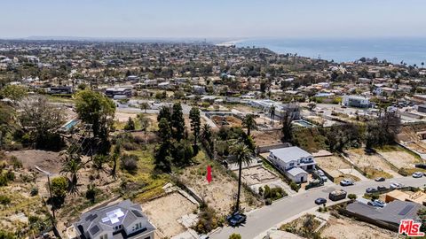 Photo of 744 Jacon Way, Pacific Palisades, CA 90272 (MLS # 26832377)