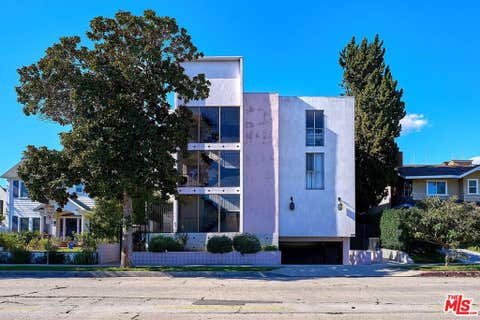 Photo of 695 S Norton Avenue, Los Angeles, CA 90005 (MLS # 26866299)