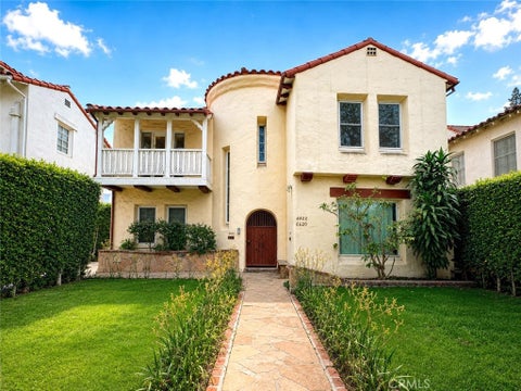 Photo of 6622 W 6th ST, Los Angeles, CA 90048 (MLS # SR26189552)