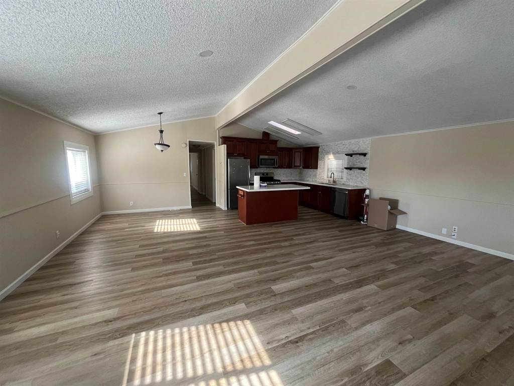 2151 Oakland Rd