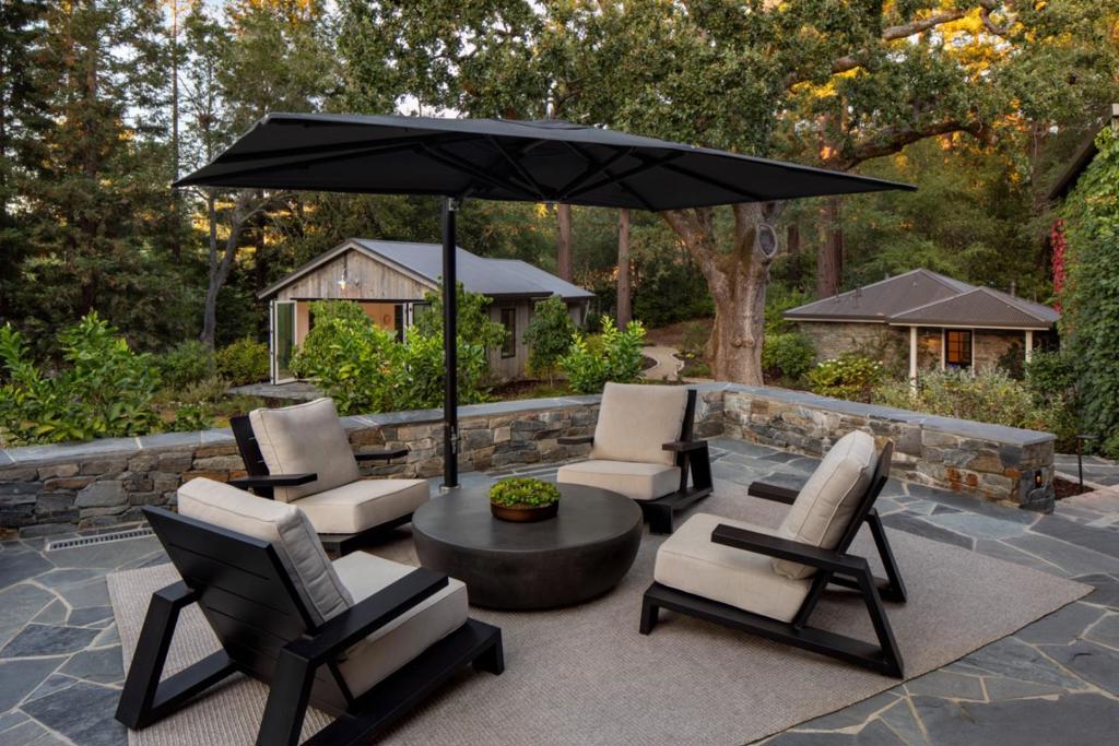 155 Grove Drive