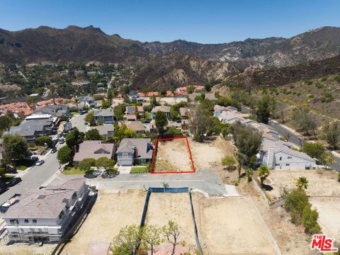 Photo of 17118 Avenida De La Herradura, Los Angeles, CA 90272 (MLS # 26990675)