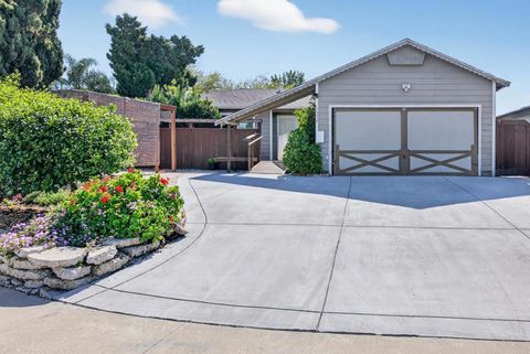 Photo of 1572 Amesbury Way, San Jose, CA 95127 (MLS # ML82038955)