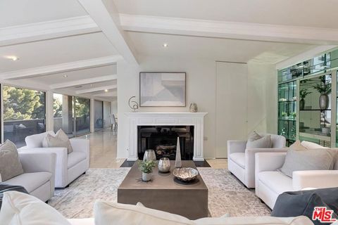 2186 Century Woods Way Los Angeles CA 90067