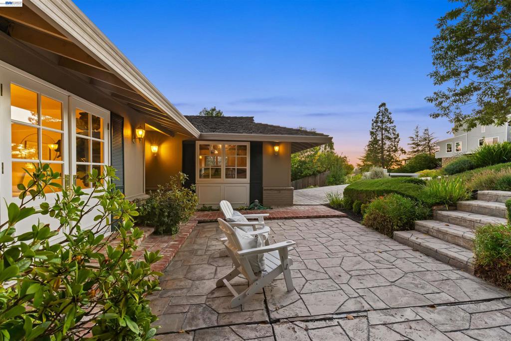 25 Pulido Ct