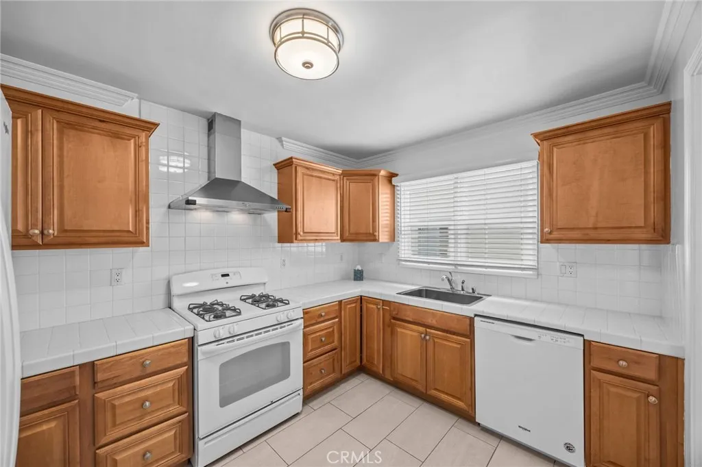 Long Beach, California 90803, United States, 2 Bedrooms Bedrooms, ,1 BathroomBathrooms,Residential,Active,184555