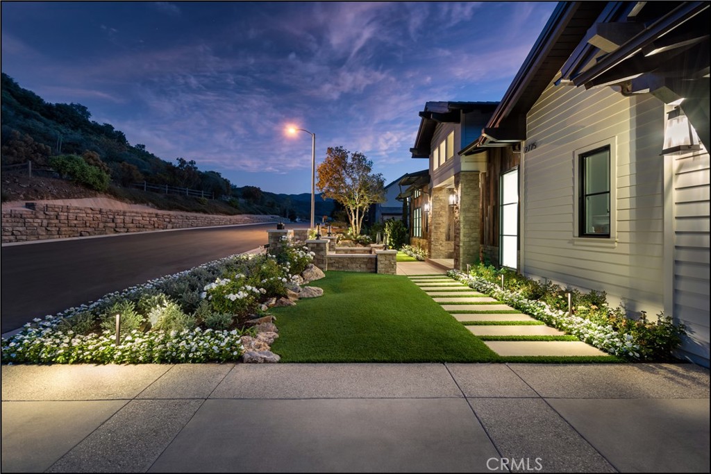 Westlake Hills (729) - Residential
