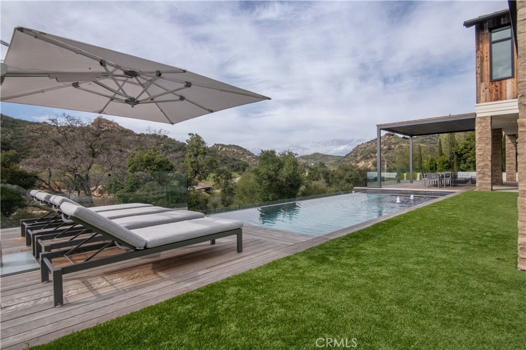 Westlake Hills (729) - Residential