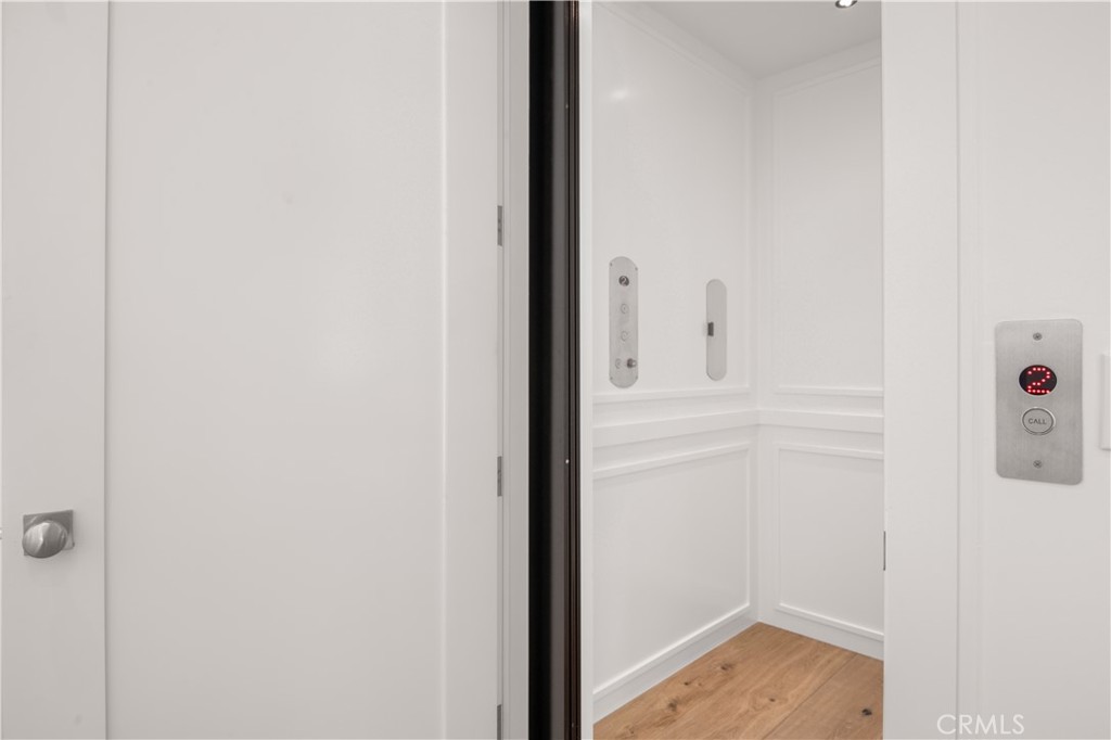 Westlake Hills (729) - Residential