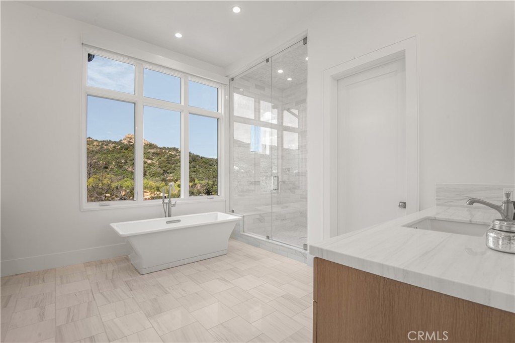 Westlake Hills (729) - Residential