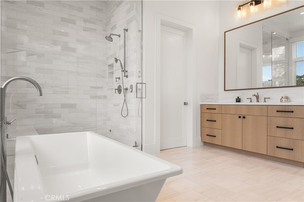 Westlake Hills (729) - Residential