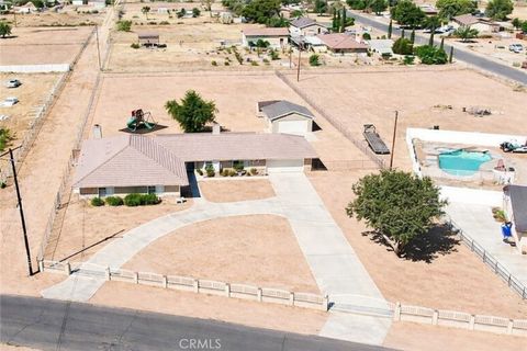 Photo of 21291 Ramona Ave, Apple Valley, CA 92307 (MLS # HD25259308)