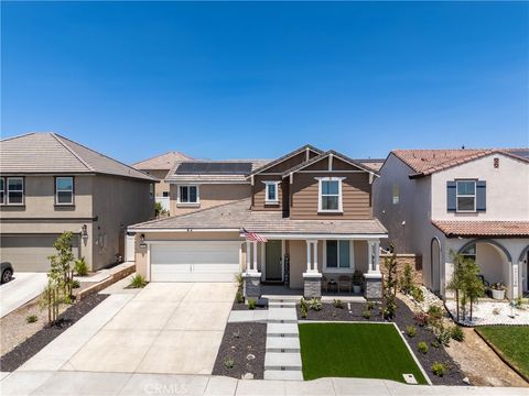 Photo of 554 Cumberland Road, Rialto, CA 92377 (MLS # DW25145364)