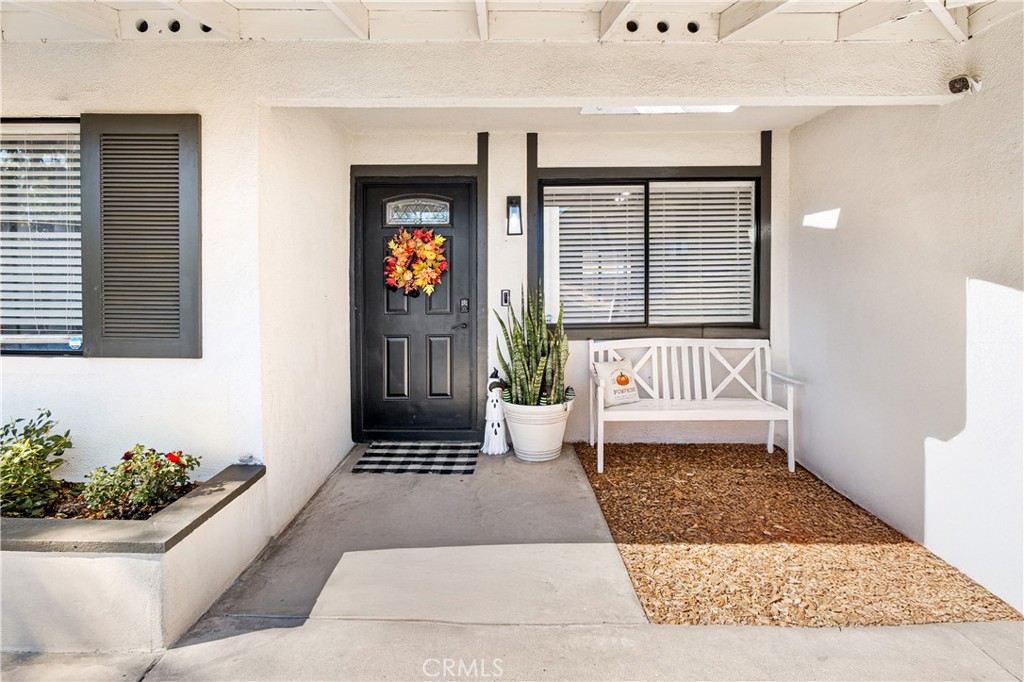 6120 Arden
