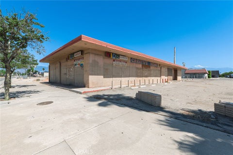 Photo of 1101 S E ST, San Bernardino, CA 92408 (MLS # CV26204228)