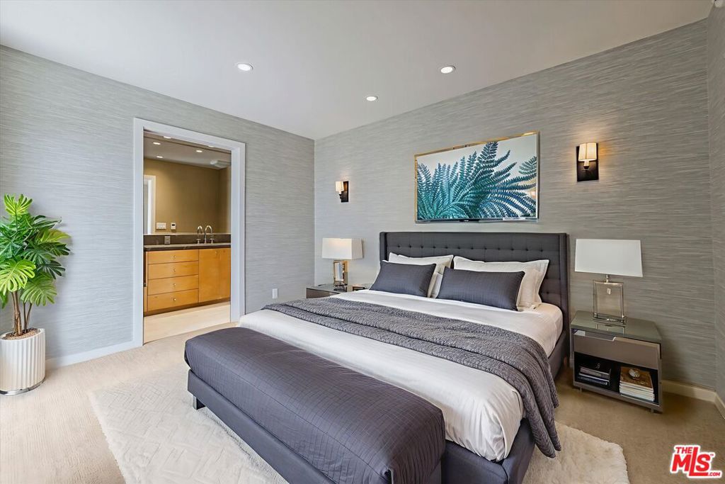 6789 Shearwater Lane