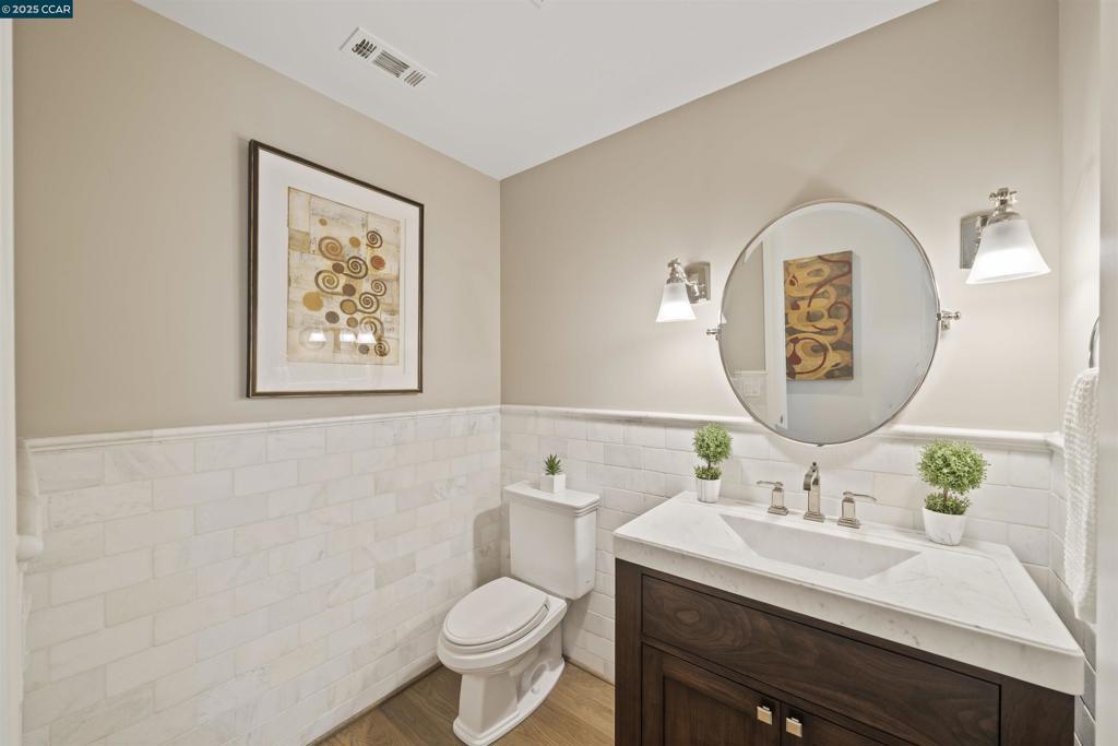 ORINDA DOWNS - Residential