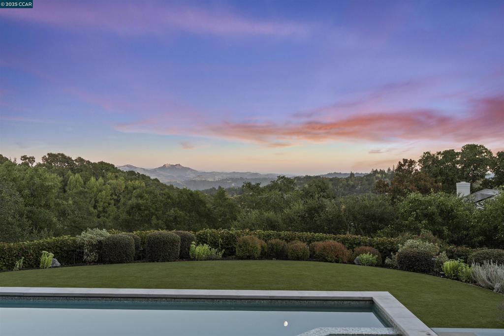 27 Orinda View Rd