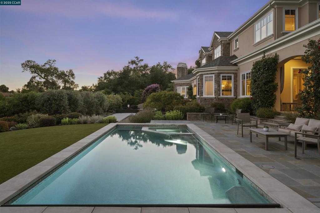27 Orinda View Rd
