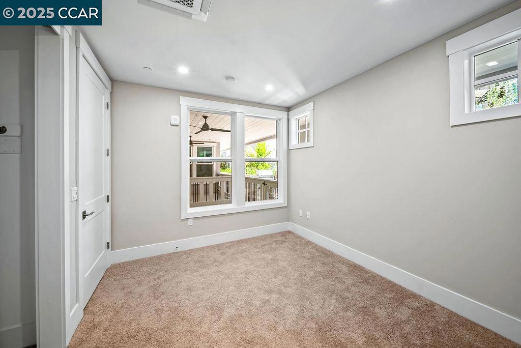 DANVILLE - Residential