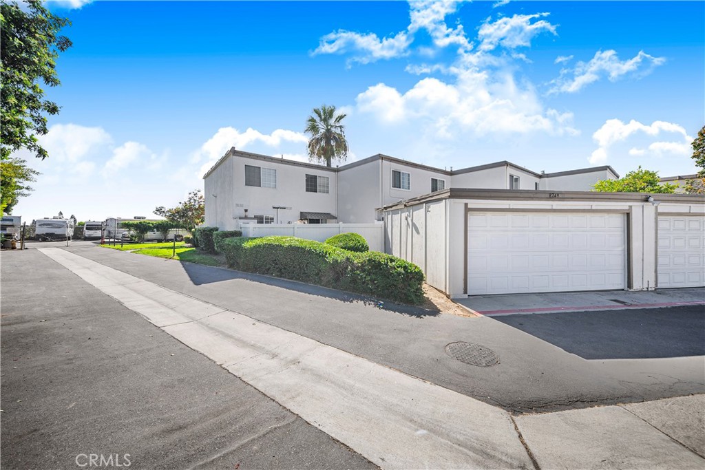 Highland Greens - Residential Lease