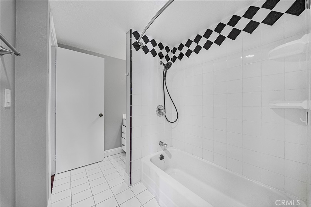Highland Greens - Residential Lease