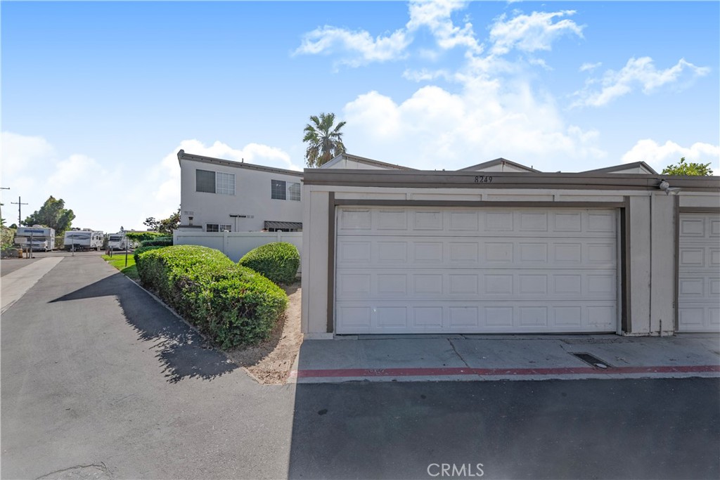 Highland Greens - Residential Lease