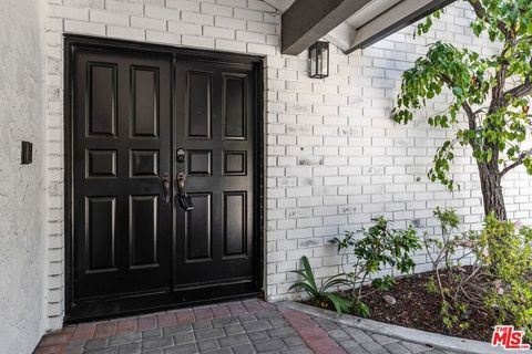 Tiny photo for 1060 Chantilly Road, Los Angeles, CA 90077 (MLS # 26805031)