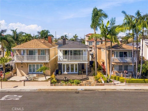 Photo of 803 Frankfort Avenue, Huntington Beach, CA 92648 (MLS # OC26166889)