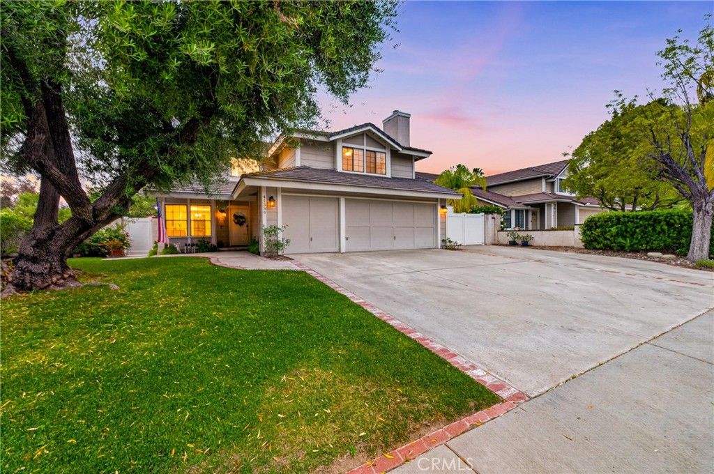 Photo of 41339 Yuba CIR, Temecula, CA 92591 (MLS # SW26090538)